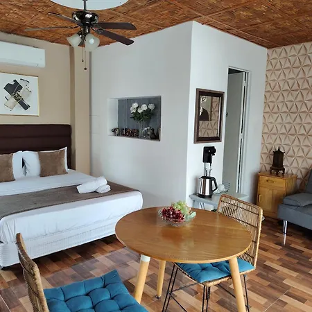 Bellas Guest House